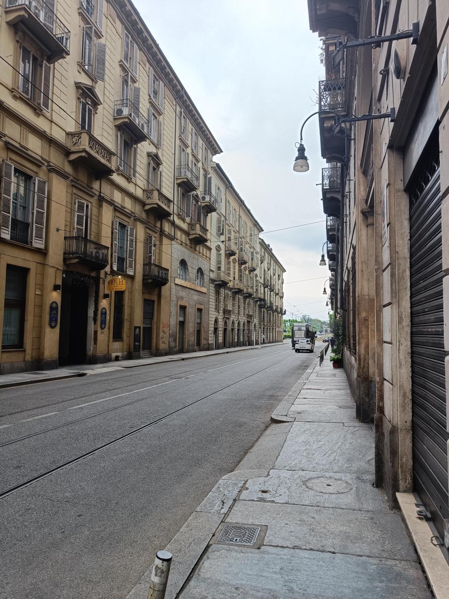 Il Salotto Di Torino Centrale In Piazza Vittorio Esterno foto