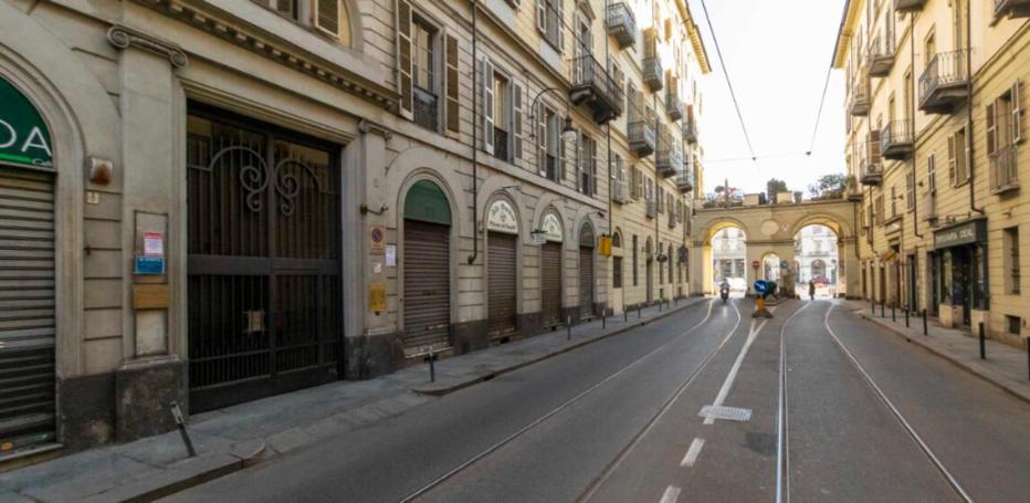 Il Salotto Di Torino Centrale In Piazza Vittorio Esterno foto
